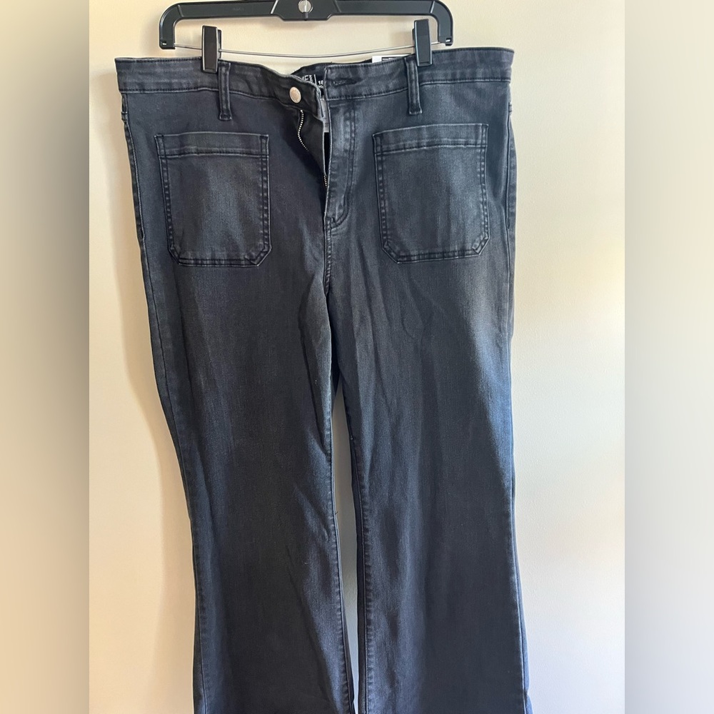 Try and Time high rise wide leg jeans. Sz 18, new with tags.